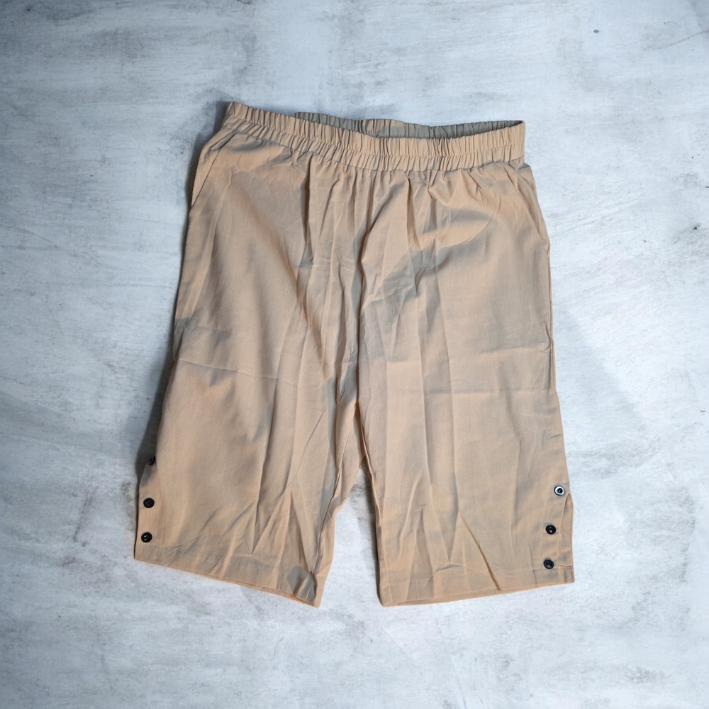 Capris With Button Detail